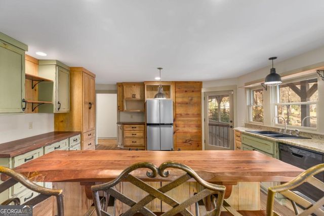 1641 Bennett Springs Drive, Greensboro, GA 30642