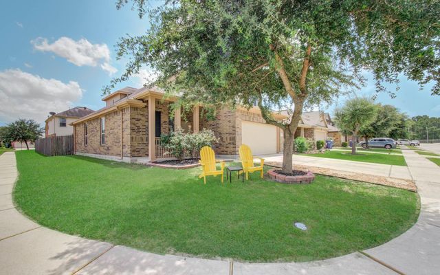 1703 Thornhampton Court, Houston, TX 77014