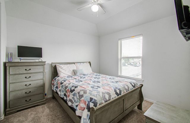 1703 Thornhampton Court, Houston, TX 77014