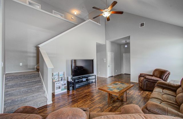 1703 Thornhampton Court, Houston, TX 77014