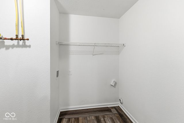 8215 Wheatfield Court, Indianapolis, IN 46113