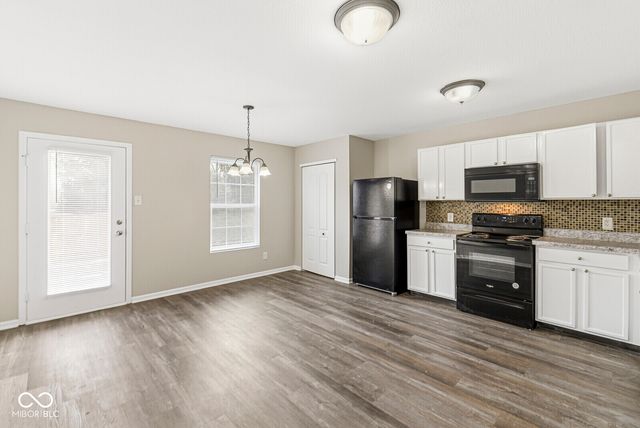 8215 Wheatfield Court, Indianapolis, IN 46113