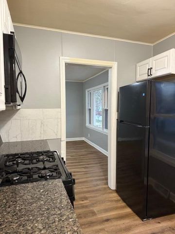 7401 S Mccook Avenue, Hammond, IN 46323