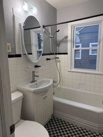 7401 S Mccook Avenue, Hammond, IN 46323