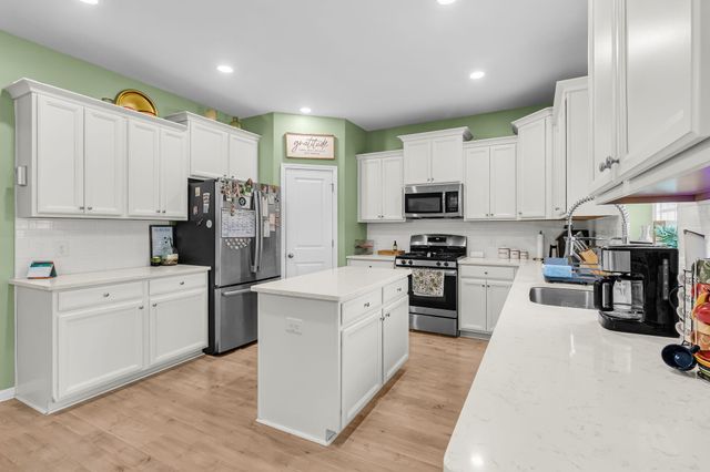 1009 Mossy Rock Drive, Summerville, SC 29485