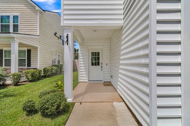1009 Mossy Rock Drive, Summerville, SC 29485