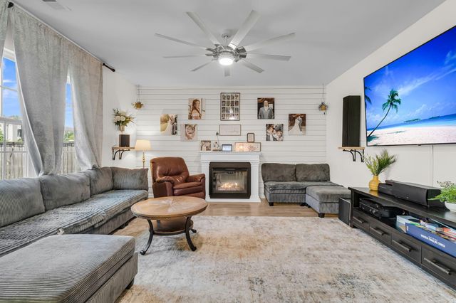 1009 Mossy Rock Drive, Summerville, SC 29485