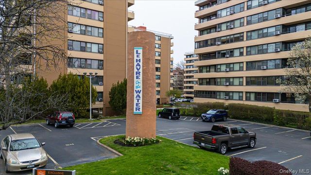 162-10 Powells Cove Boulevard 7D, Beechhurst, NY 11357