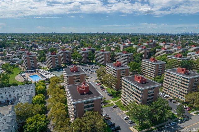 162-10 Powells Cove Boulevard 7D, Beechhurst, NY 11357