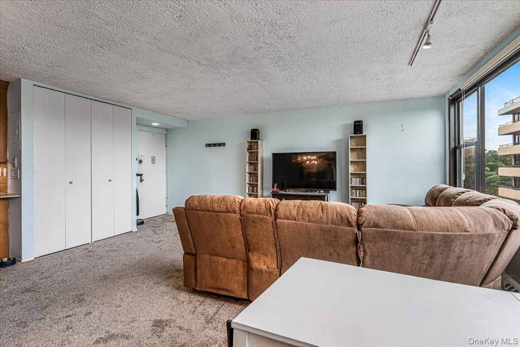 162-10 Powells Cove Boulevard 7D, Beechhurst, NY 11357 — photo 5