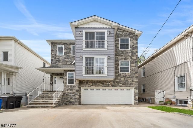 117 Sayre St, Elizabeth City, NJ 07208