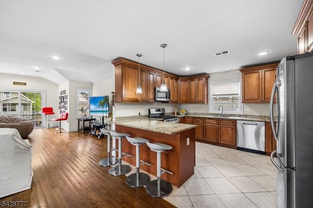 117 Sayre St, Elizabeth City, NJ 07208