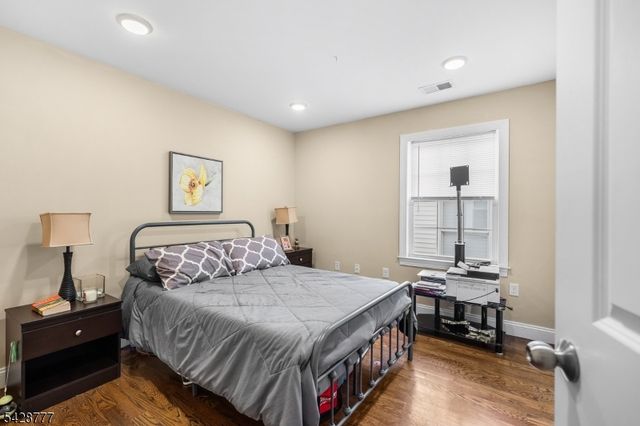 117 Sayre St, Elizabeth City, NJ 07208