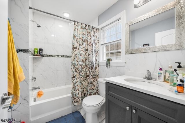 117 Sayre St, Elizabeth City, NJ 07208