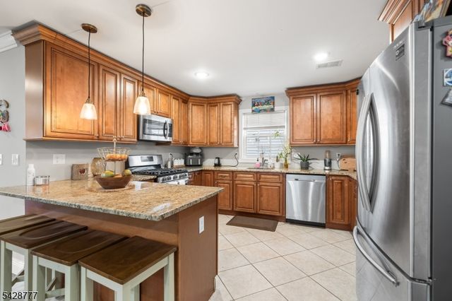 117 Sayre St, Elizabeth City, NJ 07208