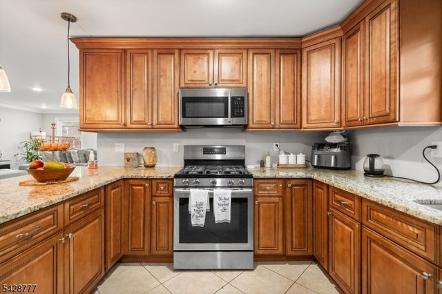 117 Sayre St, Elizabeth City, NJ 07208