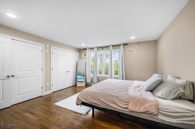 117 Sayre St, Elizabeth City, NJ 07208