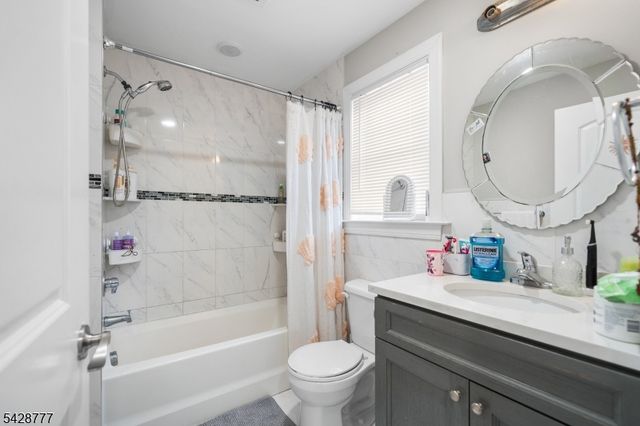117 Sayre St, Elizabeth City, NJ 07208