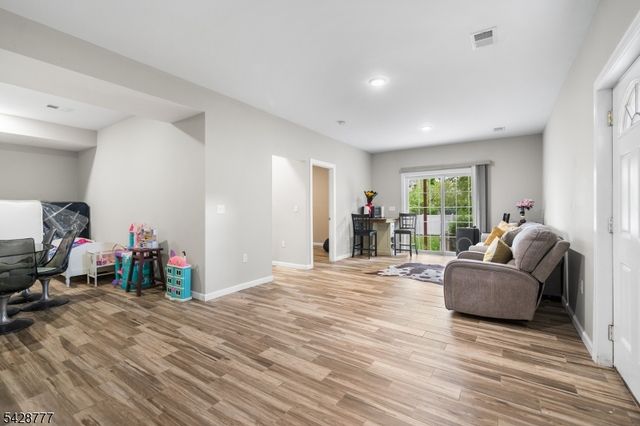 117 Sayre St, Elizabeth City, NJ 07208