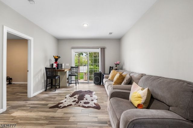 117 Sayre St, Elizabeth City, NJ 07208