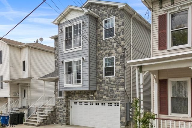 117 Sayre St, Elizabeth City, NJ 07208