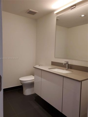 1600 NE 1st Ave 1801, Miami, FL 33132