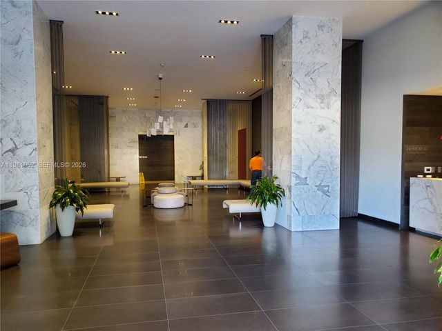 1600 NE 1st Ave 1801, Miami, FL 33132