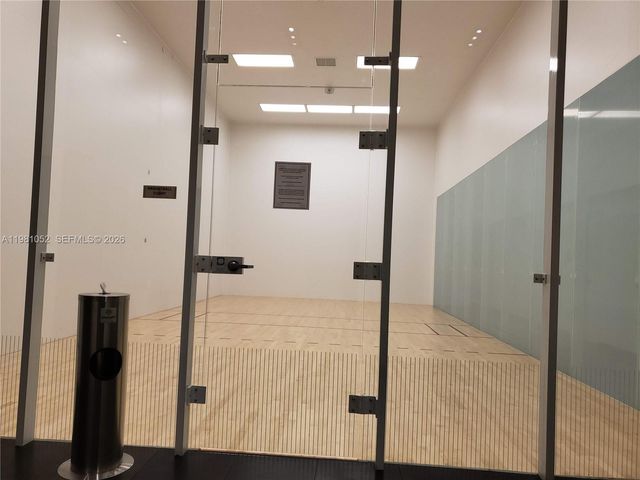 1600 NE 1st Ave 1801, Miami, FL 33132