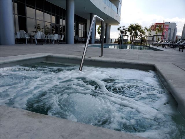 1600 NE 1st Ave 1801, Miami, FL 33132