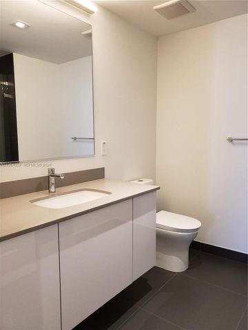 1600 NE 1st Ave 1801, Miami, FL 33132