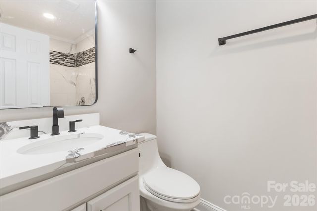 6726 Barrington Drive, Charlotte, NC 28215