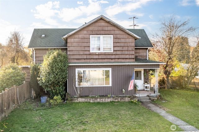 411 4th Avenue, Castle Rock, WA 98611