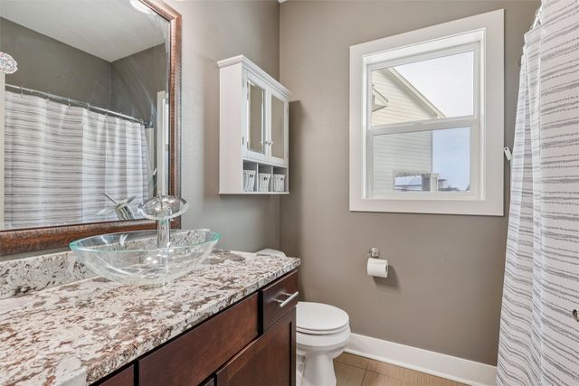 8202 Sky View Circle, West Des Moines, IA 50266