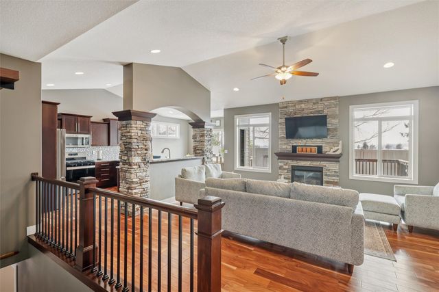 8202 Sky View Circle, West Des Moines, IA 50266