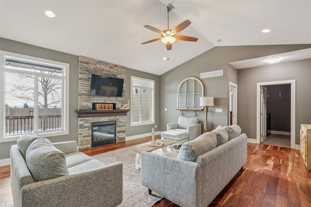 8202 Sky View Circle, West Des Moines, IA 50266