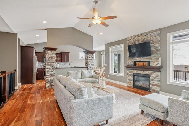 8202 Sky View Circle, West Des Moines, IA 50266