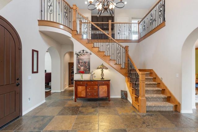 2713 Vistamonte, Escondido, CA 92027