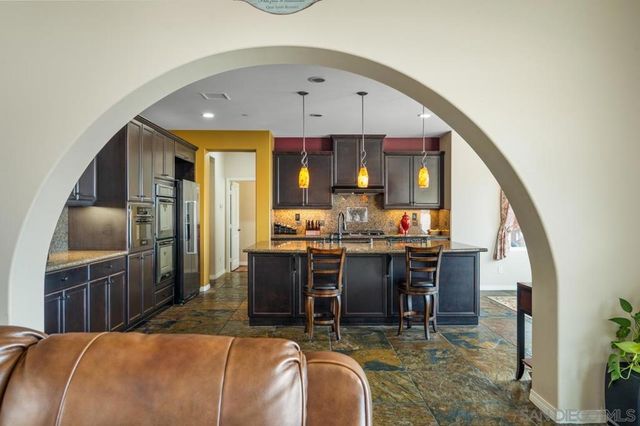 2713 Vistamonte, Escondido, CA 92027