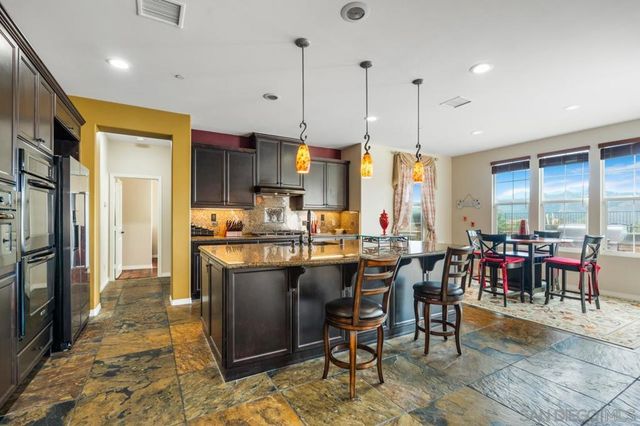 2713 Vistamonte, Escondido, CA 92027