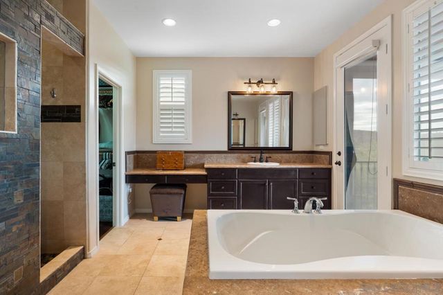 2713 Vistamonte, Escondido, CA 92027