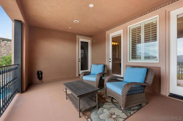 2713 Vistamonte, Escondido, CA 92027