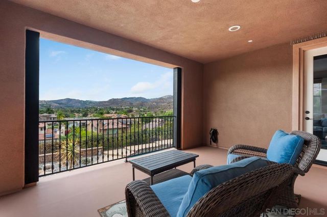 2713 Vistamonte, Escondido, CA 92027