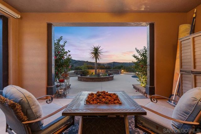 2713 Vistamonte, Escondido, CA 92027