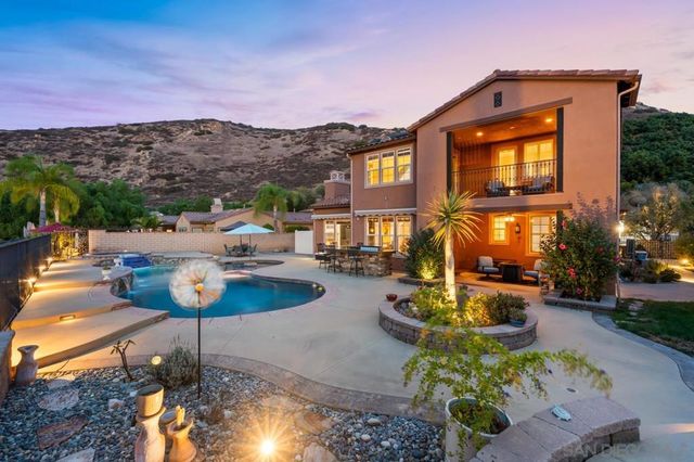 2713 Vistamonte, Escondido, CA 92027