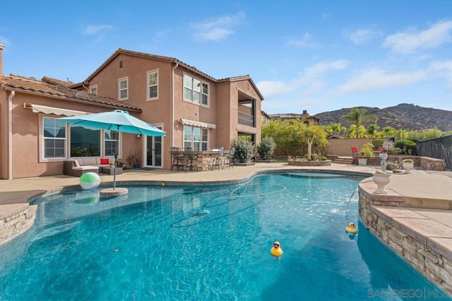 2713 Vistamonte, Escondido, CA 92027