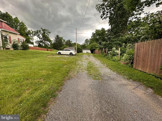 7805 MENTZER GAP ROAD, Waynesboro, PA 17268
