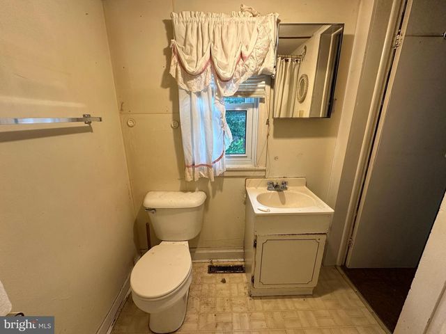 7805 MENTZER GAP ROAD, Waynesboro, PA 17268