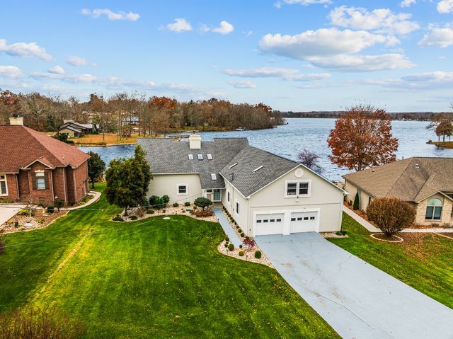 1260 Arrowhead Dr, Crossville, TN 38572