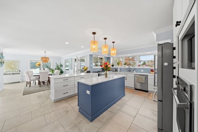 1260 Arrowhead Dr, Crossville, TN 38572