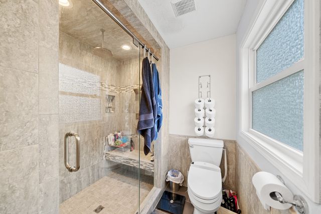 1260 Arrowhead Dr, Crossville, TN 38572